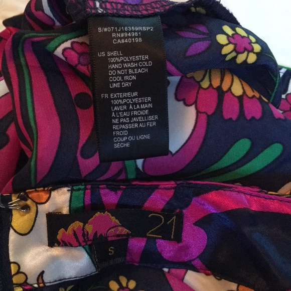 Forever 21 sleeveless blouse - size small - Picture 4 of 4